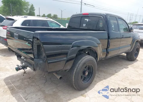 2011 Toyota Tacoma Prerunner V6 z USA, uszkodzony, nr VIN 5TFTU4GN4BX004914